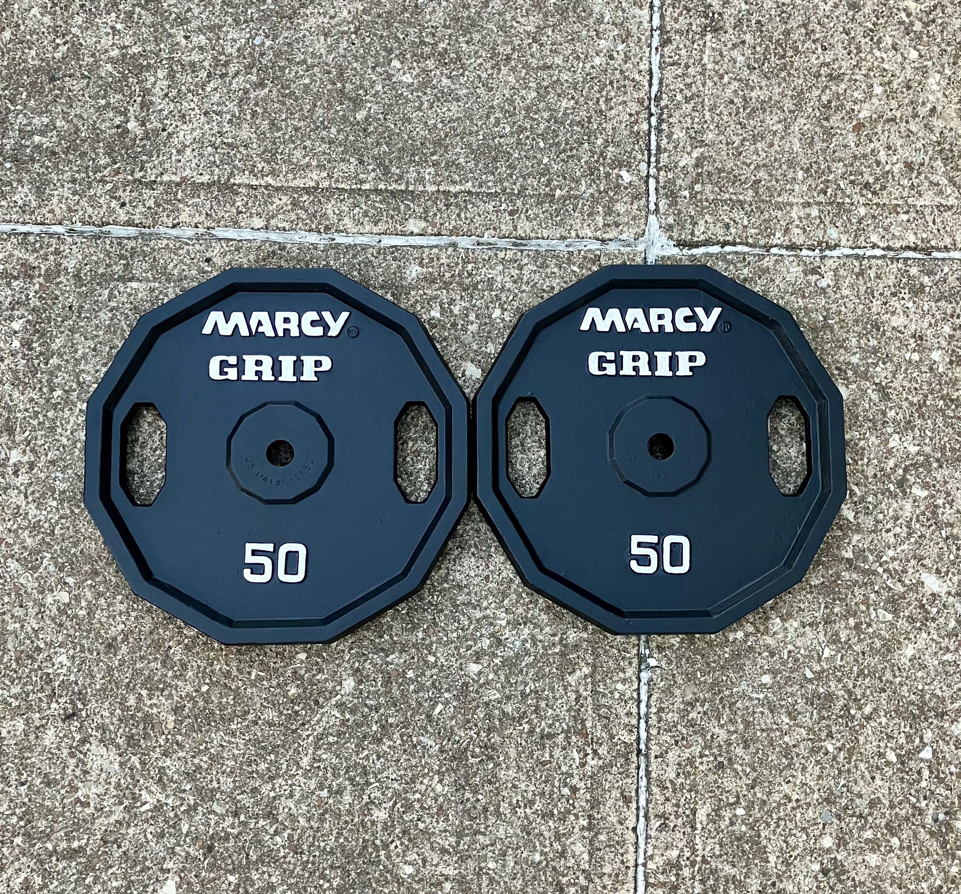 Marcy Grip Standard 50 lb 1" weight plate set 100 lbs tot 50lb 50lbs weights Cast Iron plates brand style