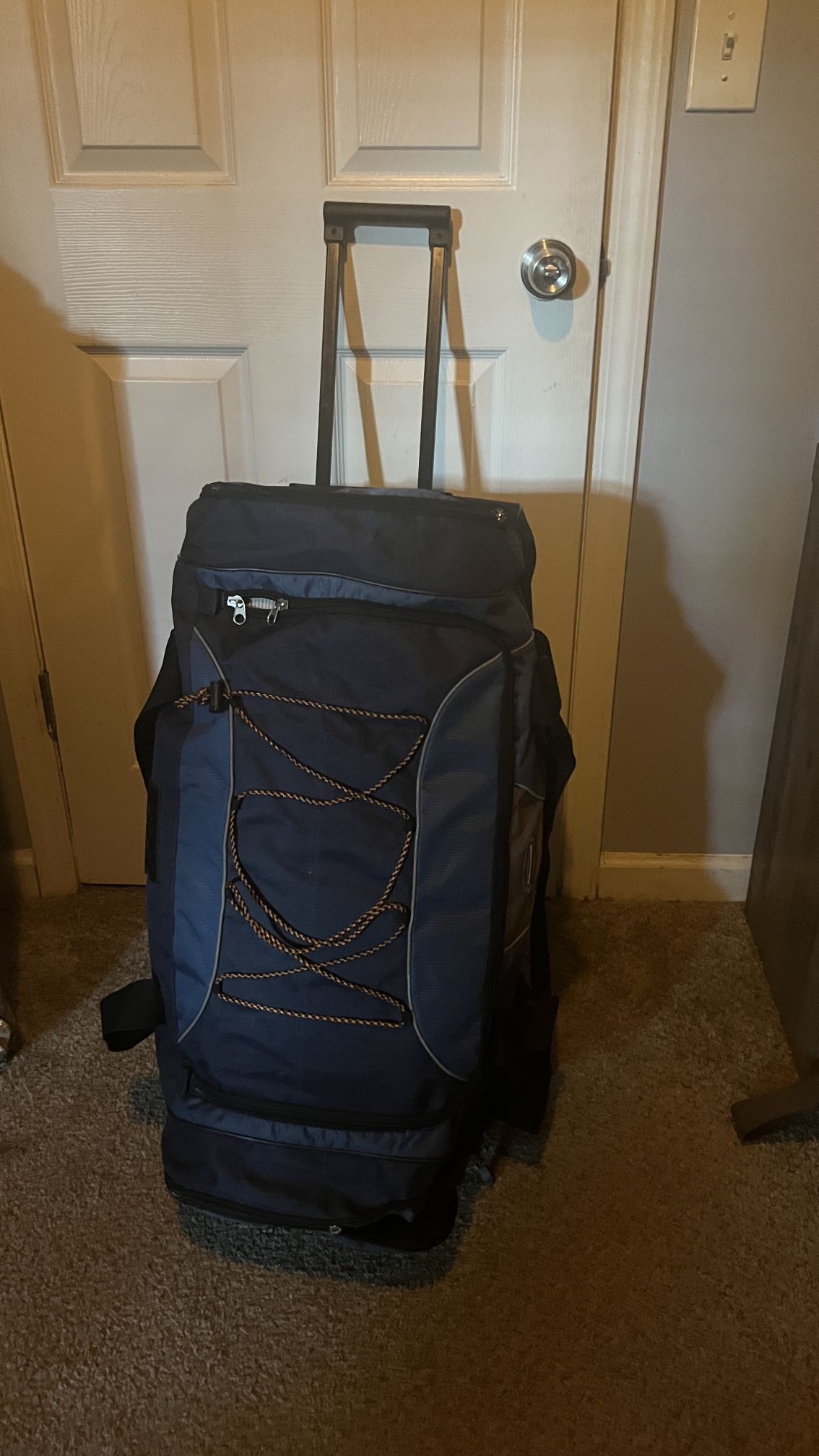 Rolling duffle Bag