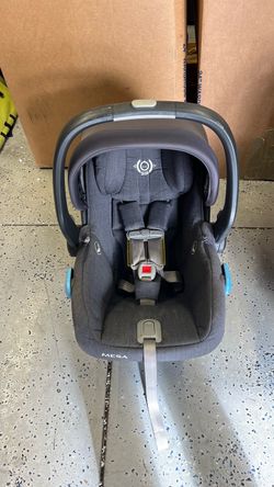 Uppababy car seat with MESA base