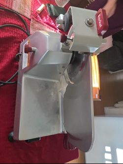 Berkel 823E-Plus Commercial Deli Slicer