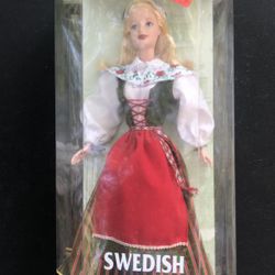 Barbie: Dolls Of The World: Swedish Barbie 