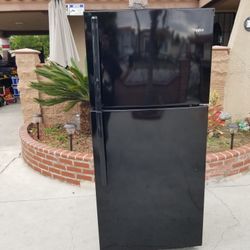 Whirlpool Refrigerator 19cu Ft 30x32x66👌👍3 MONTHS WARRANTY 