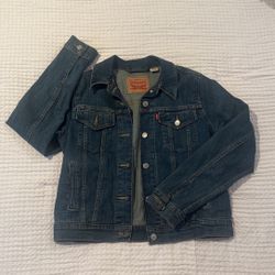 Women’s Levi’s Denim Jacked 
