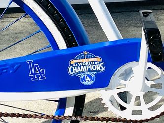 Dodger beach cruiser