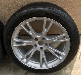 1 Tesla Mode Y Gemini 19” perfect spare wheel