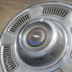 68 Chevy Chevelle aluminum hub caps