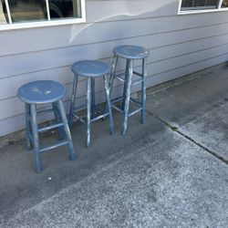 3 Stools 