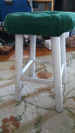 Stools very sturdy moving