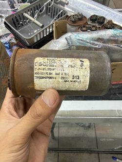 HVAC / AC Run & Dual-Run Capacitors Bulk Lot (Genteq, Mars2, CSC, AmRad, Magnetek)