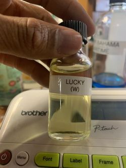 LUCKY (w) body oil fragrances