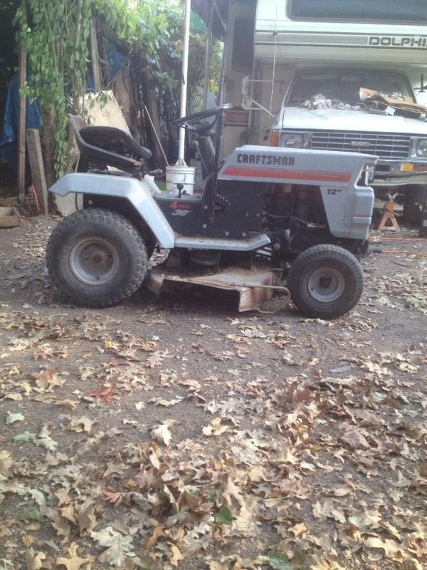 Craftsman 12 hp Tecumseh lawn tractor 38 inch cut for Sale in Santa