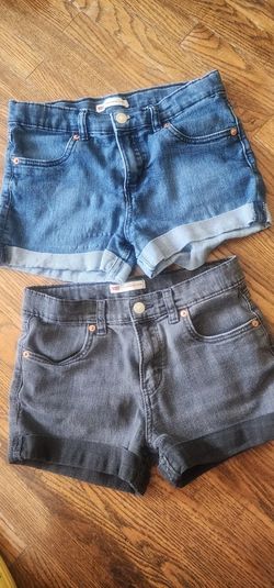 Used LEVIS shorts Size 14 Girls