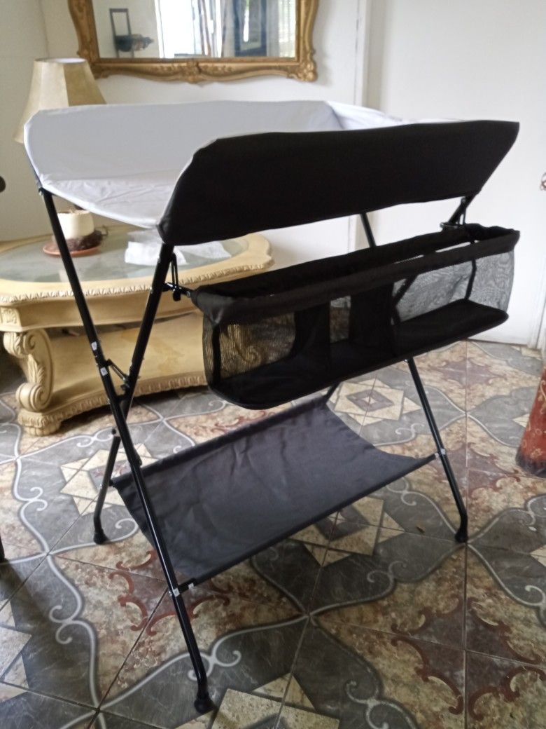 diaper changing table