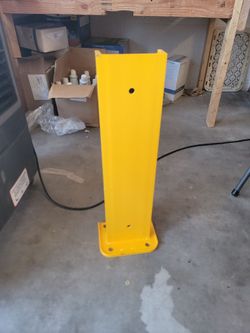 VESTIL Pallet Rack Guard: Bolt-On, Floor/Upright, 8 in x 3 5/8 in x 36 1/4 in, Steel, Yellow