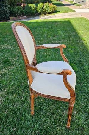 Vintage Ethan Allen French Louis XVI Style Cameo Back Fauteuil White Armchair