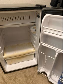 Mini fridge