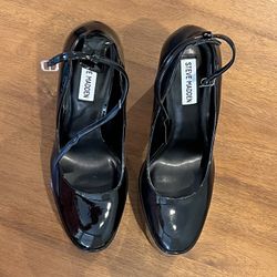 Black Patent Platform Heels - Size 9 1/2