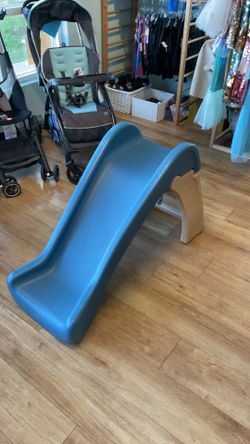 Collapsible Children’s Play Slide