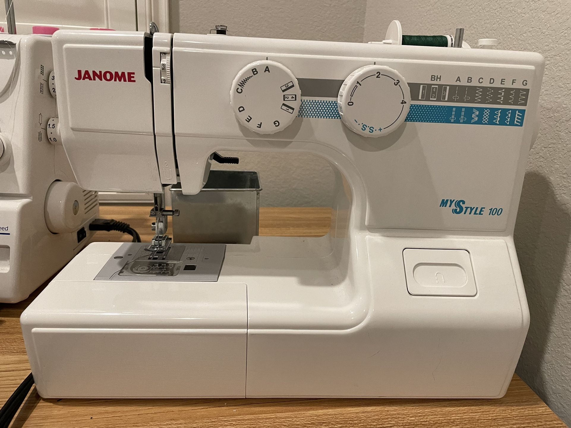 Janome Basic Sewing Machine For Beginner & Singer Mechanical Sewing