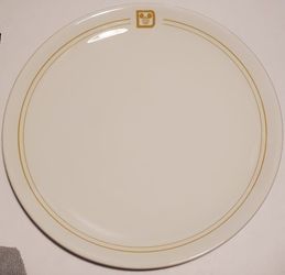 1980s 10" Mayer China Disney Restaurant Plate 