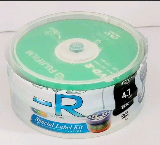 FujiFilm DVD-R 30 Count Color Disc Tower W/O Special Label Kit 8X/4.7 GB/120 Min
The image shows a stack of Fujifilm DVD-R discs in their original pac