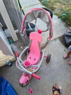 Radio flyer 3 and 1