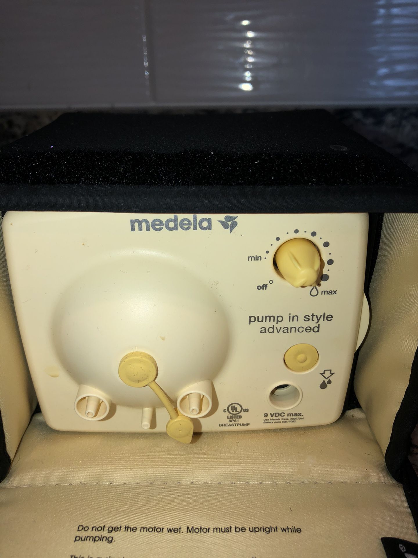 Breast-feeding baby feeding pumping essentials