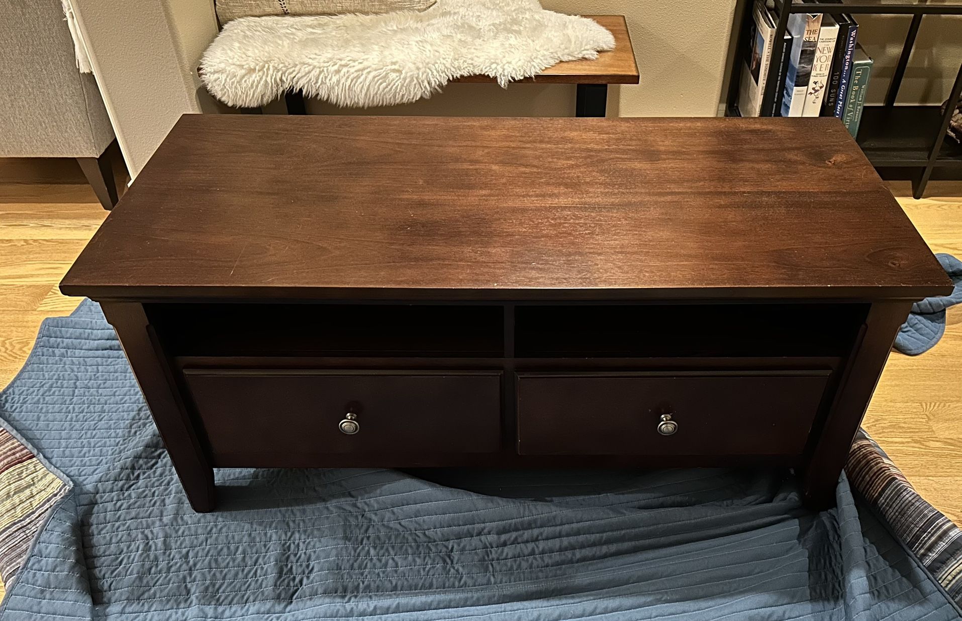 TV Stand, Free