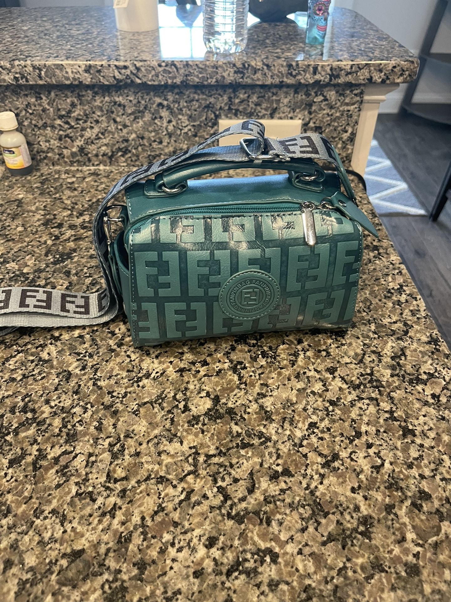 Purse 