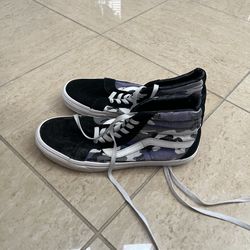 VANS purple camo size 10