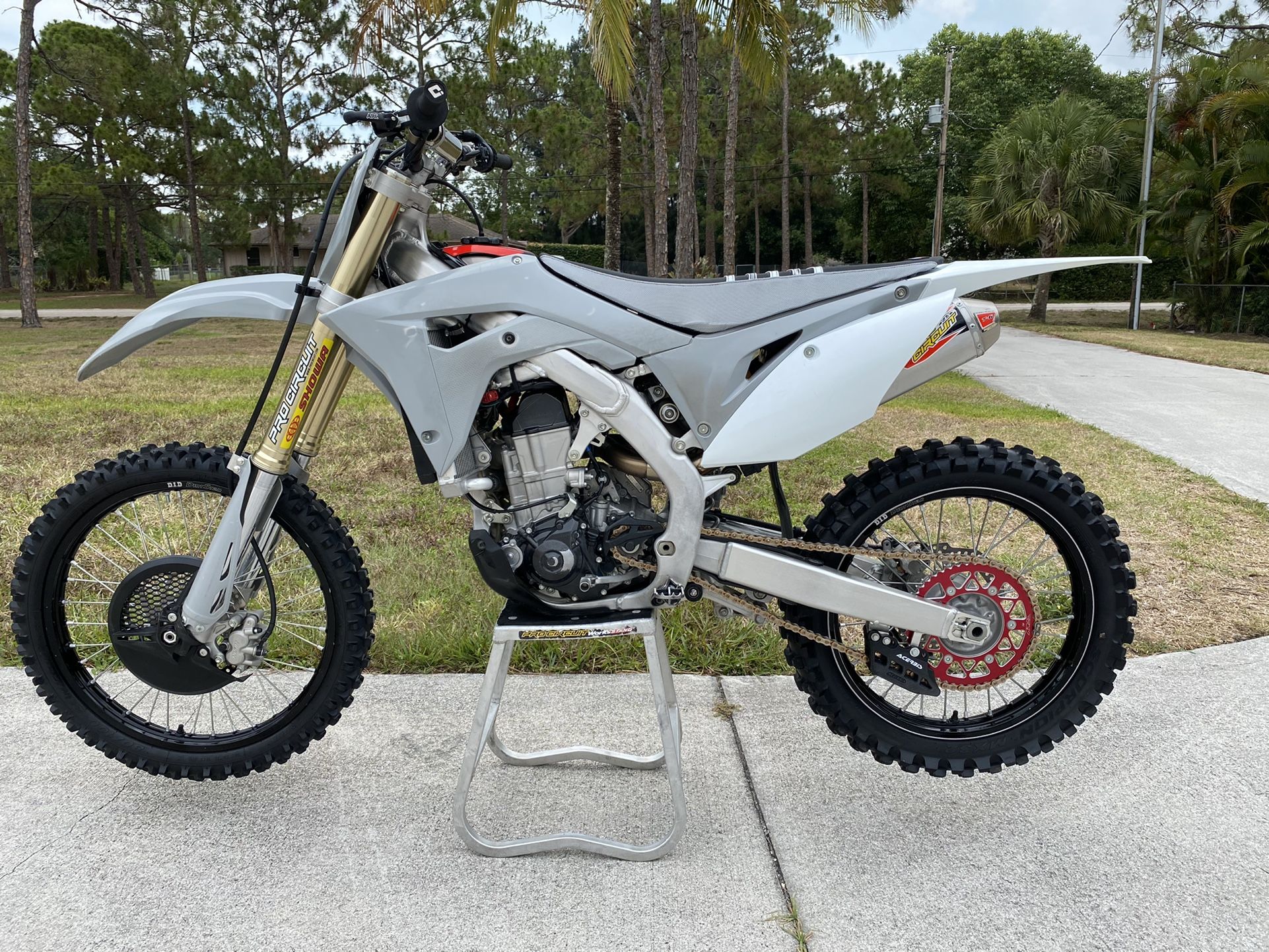 Photo 2019 Honda CRF450R