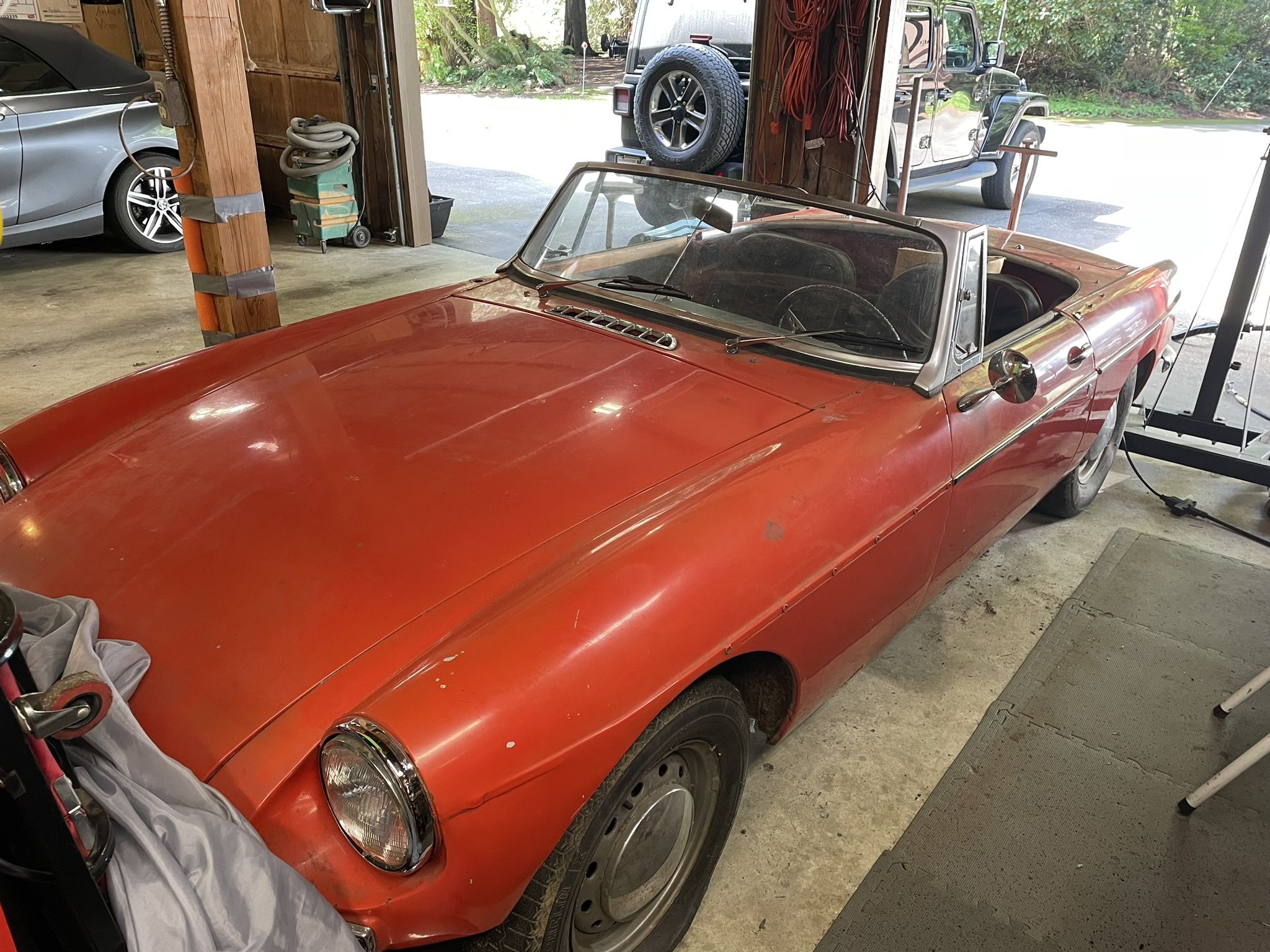 1964 MGB Roadster And Lots Of Parts