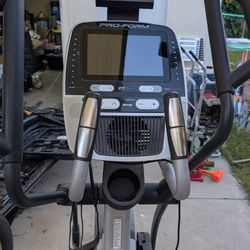 Elliptical Machine ProForm Endurance 1520 E