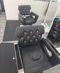 Black Tufted Salon Styling Chair with Crystal Buttons