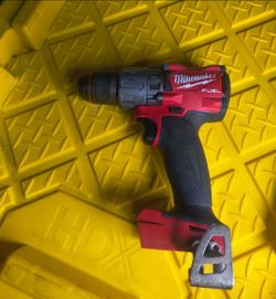 Milwaukee hammer drill driver