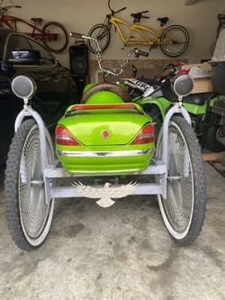 Stretched beach outlet cruiser trike