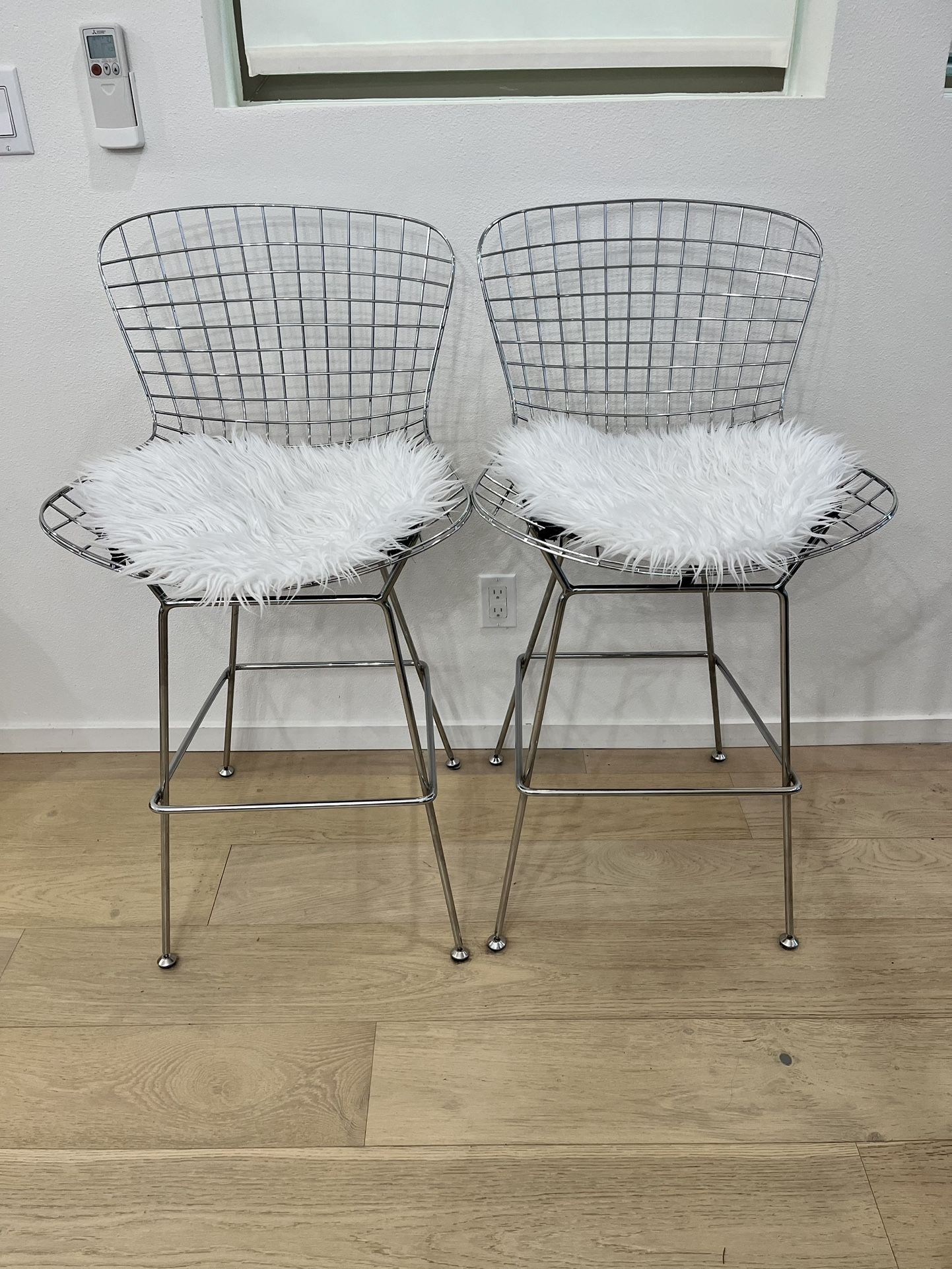 Bertoia style midcentury modern wire bar stool