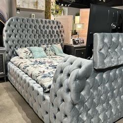  🌟Queen, King Light Up Fireplace TV Pop Up Bed Frame ✨️ Furniture Sectionals