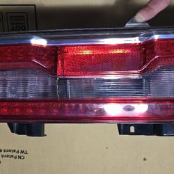 Tail Light 2015. Cheavy Camaro (2l Left And Right 