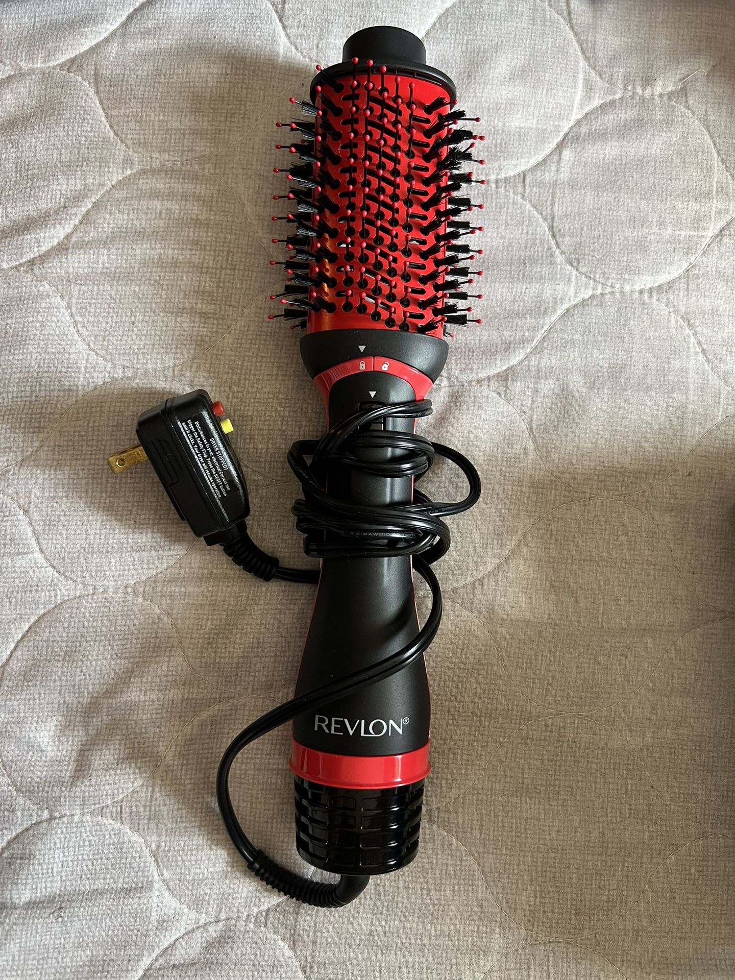 Hair Dryer Brush (Revlon)