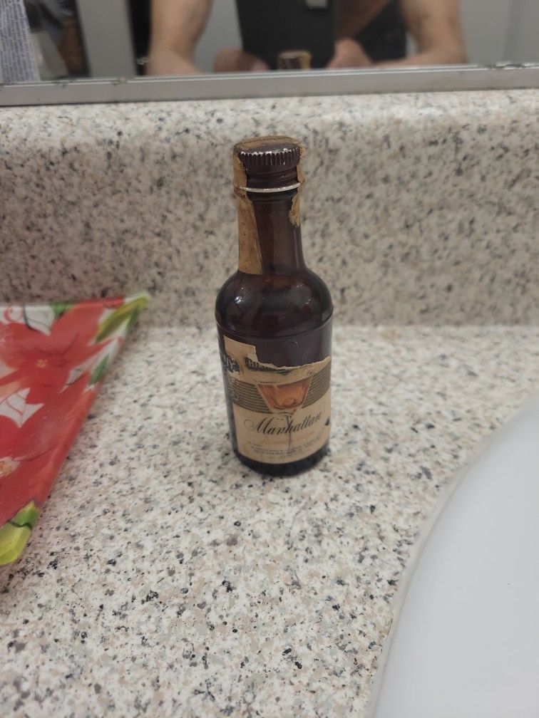 Old Licor Army Coctall Manhattan Full Strench