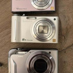 Digital Camera $90