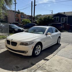 2011 BMW 528i