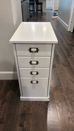 Drawer cabinet