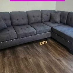 BRAND NEW 2PC SECTIONAL SOFA SET WITH ACCENT PILLOWS INCLUDED $329