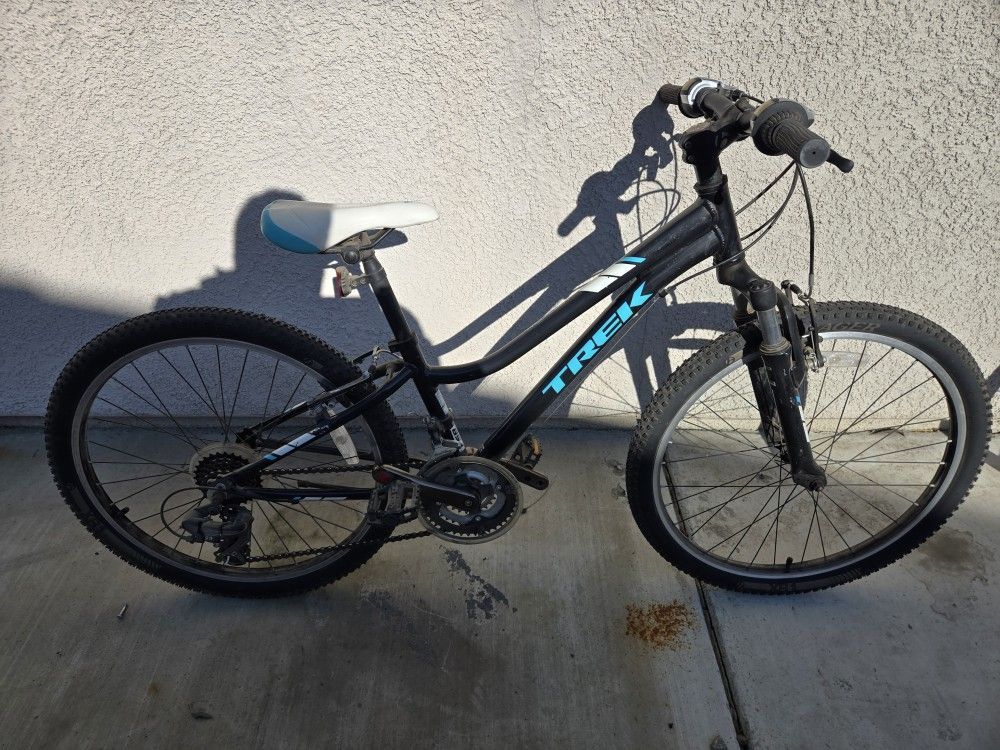 Trek Precalibur 24 21-speed Girl's MTB