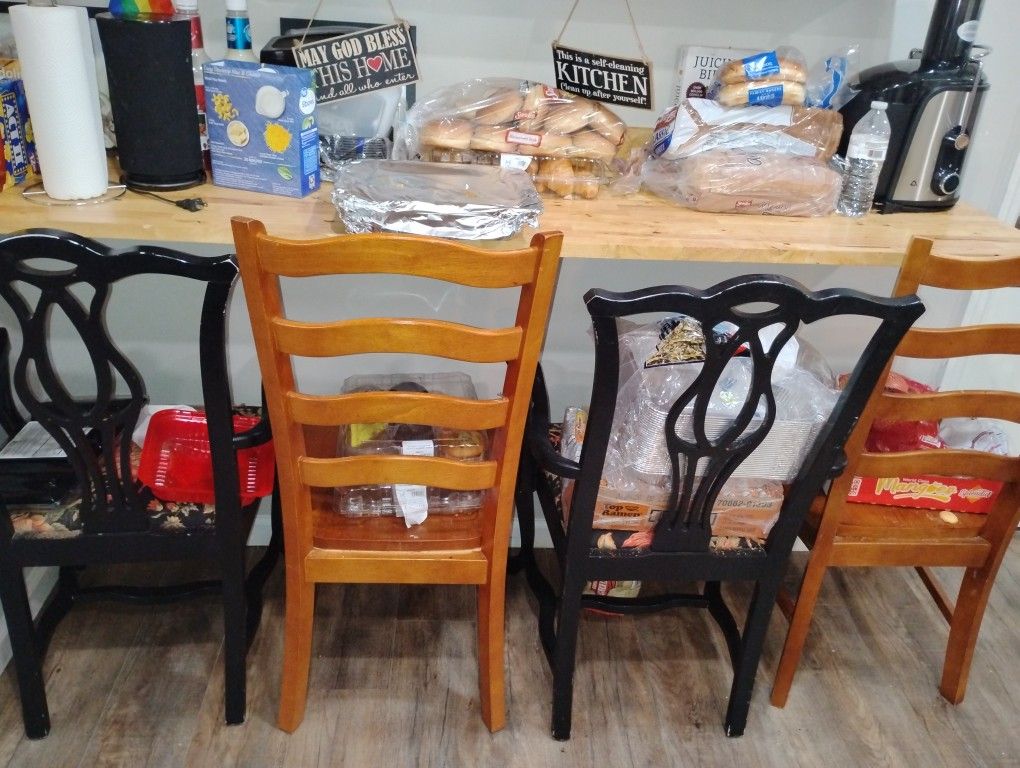 Four Chairs For Sale $15 A Piece