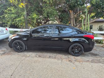 2012  Hyundai elantra