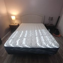 Queen mattress set