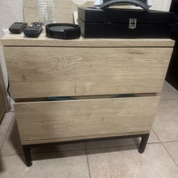 2 electric nightstands 